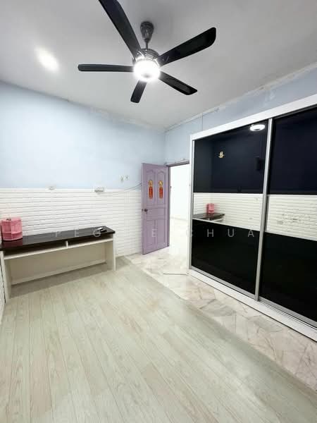 1-storey Terraced House for Sale in Taman Skudai Baru (Skudai) - Peggie Chua - Bedroom - PropertyGuru.com.my