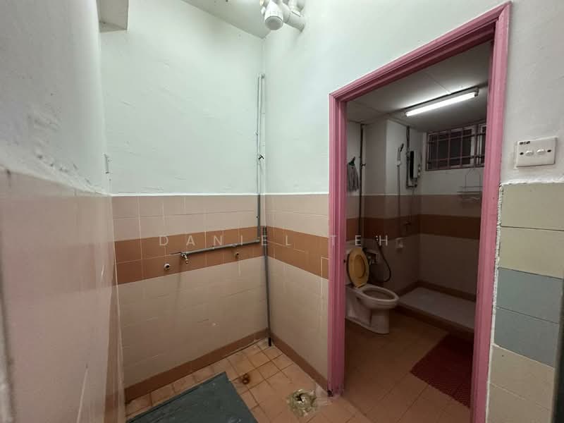 Condominium for Rent at Bukit OUG Condominiums - Daniel Teh - Bathroom - PropertyGuru.com.my
