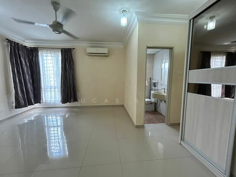 Condominium for Sale at Platinum Lake PV 15 - Lucas Sit - Living Room - PropertyGuru.com.my