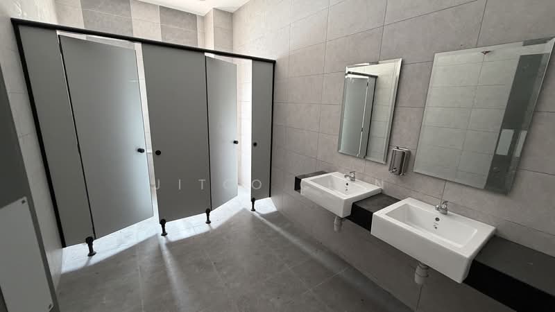 Semi-D Factory for Rent in Banting (Selangor) - Jitco Chin - Bathroom - PropertyGuru.com.my
