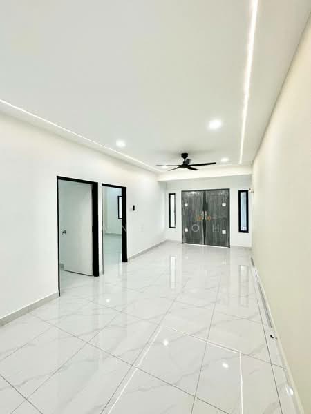 Rumah Teres 1 Tingkat untuk Dijual di Taman Johor Jaya (Johor Bahru) - Jane Loh - Living Room - PropertyGuru.com.my