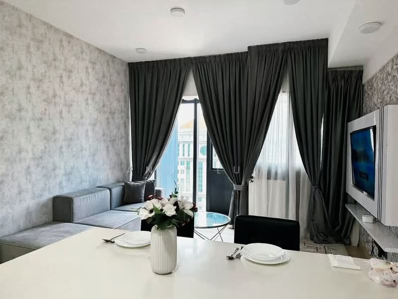 Servis Apartment untuk Disewa di Star Residences Two - Andy Lua - Living Room - PropertyGuru.com.my