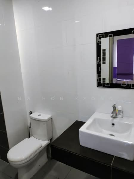 Kondominium untuk Disewa di The Wharf Residence - Ng Hon Keong - Bathroom - PropertyGuru.com.my
