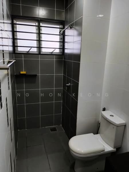 Kondominium untuk Disewa di The Wharf Residence - Ng Hon Keong - Bathroom - PropertyGuru.com.my