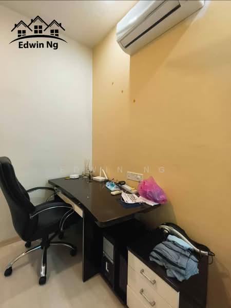 Apartment for Sale at University Place (Plaza Ivory) - Edwin Ng - Study - PropertyGuru.com.my