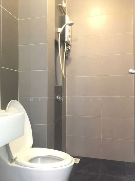 Apartment for Sale at Skysuites @ Meldrum Hills - Nellie Lim - Bathroom - PropertyGuru.com.my