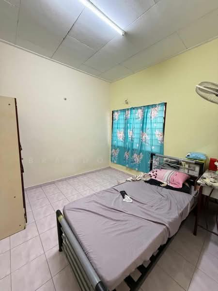 1-storey Terraced House for Sale in Taman Rinting (Masai) - Brandon Khor - PropertyGuru.com.my