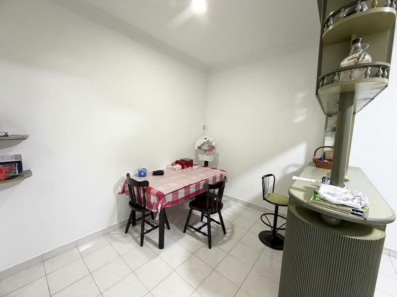 Rumah Teres 1 Tingkat untuk Dijual di Johor Bahru (Johor) - Alan Lee - Dining Room - PropertyGuru.com.my