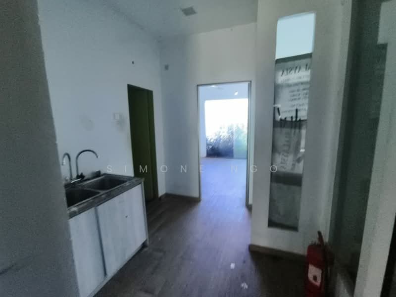 Office for Rent in Subang Jaya (Selangor) - Simone Ngo - Kitchen - PropertyGuru.com.my