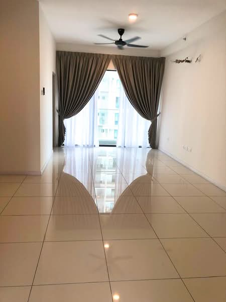 Service Residence for Sale at The Glenz @ Glenmarie - Josephine Chou - Living Room - PropertyGuru.com.my