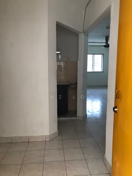 Pangsapuri untuk Dijual di PPR Raya Permai - Benz Low - Kitchen - PropertyGuru.com.my