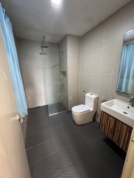 Condominium for Rent at Cristal Serin Residence - Carolyn Chee - Bathroom - PropertyGuru.com.my