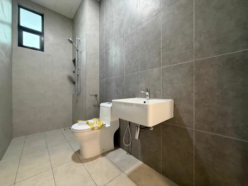 Cluster House for Sale in Johor Bahru (Johor) - LZ Lau - Bathroom - PropertyGuru.com.my
