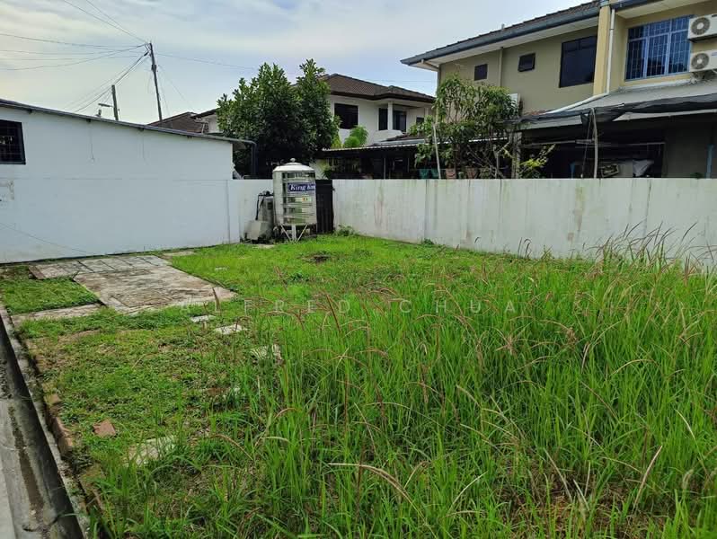 2-storey Terraced House for Sale in Kempas Heights (Kuching) - Alfred Chua - Exterior - PropertyGuru.com.my