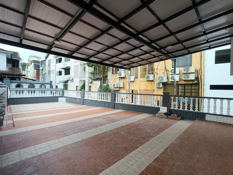 Rumah Teres 2 Tingkat untuk Dijual di Taman Johor Jaya (Johor Bahru) - SASER TAN. - Exterior - PropertyGuru.com.my