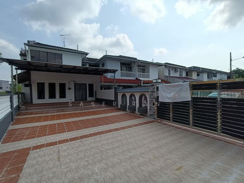 Rumah Teres 2 Tingkat untuk Dijual di Taman Johor Jaya (Johor Bahru) - SASER TAN. - Exterior - PropertyGuru.com.my