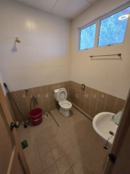 2-storey Terraced House for Sale in Kota Samarahan (Sarawak) - Alfred Chua - Bathroom - PropertyGuru.com.my
