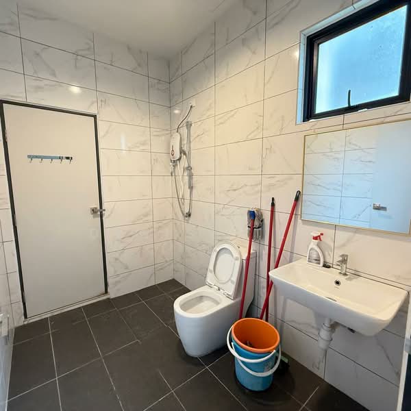 Zero-Lot Bungalow for Sale in Kampung Bukit Tengah (Bukit Mertajam) - Denise Teh - Bathroom - PropertyGuru.com.my