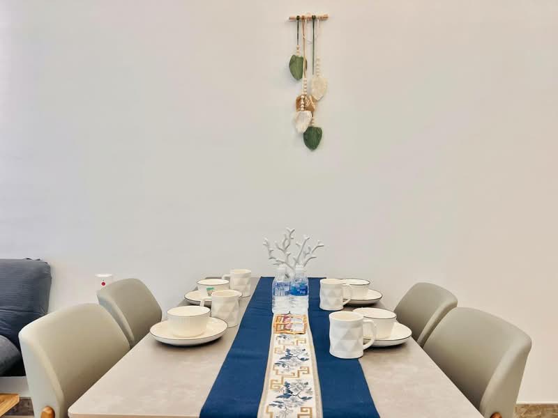 Condominium for Rent at R&F Princess Cove Phase 2-Seine Region - Kyle Das - Dining Room - PropertyGuru.com.my