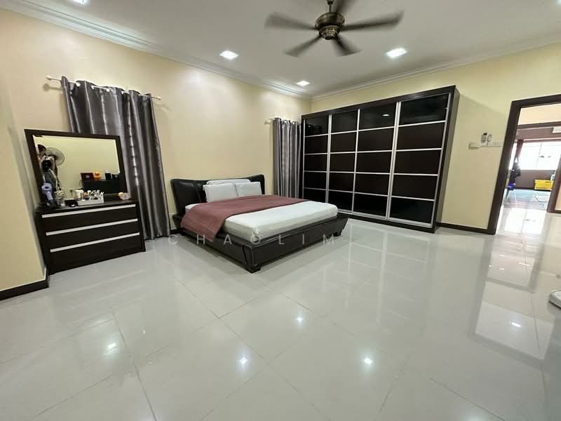 Rumah Berkembar untuk Dijual di Sungai Long (Bandar Sungai Long) - ChaoLim . - Bedroom - PropertyGuru.com.my