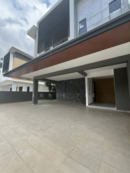 Semi-Detached House for Sale in Johor Bahru (Johor) - Annie Tee - PropertyGuru.com.my