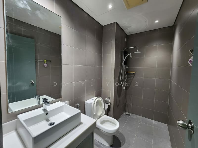 Servis Apartment untuk Disewa di Mercu Summer Suites - DARYL YONG - Bathroom - PropertyGuru.com.my