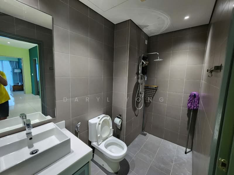 Servis Apartment untuk Disewa di Mercu Summer Suites - DARYL YONG - Bathroom - PropertyGuru.com.my