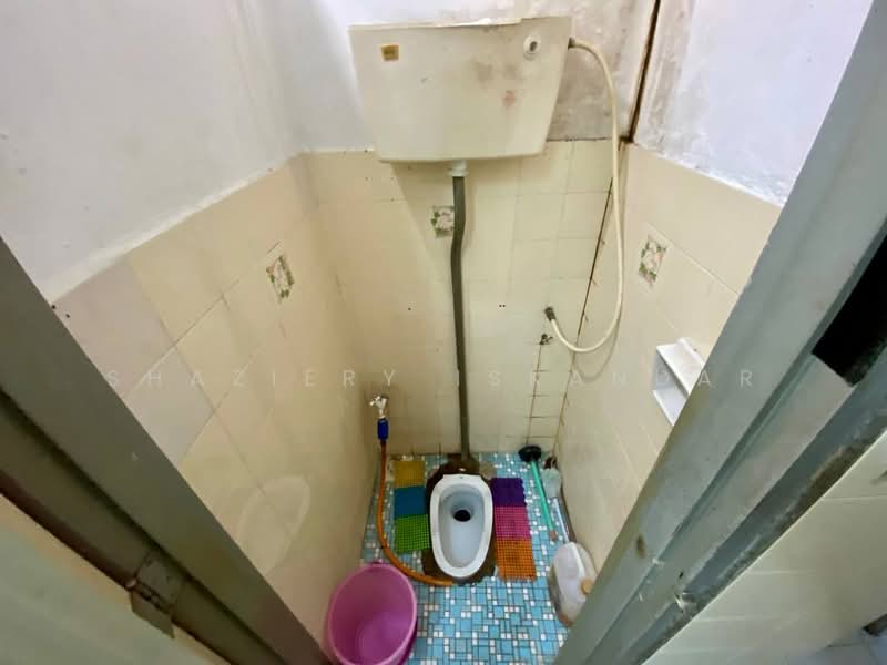 2-storey Terraced House for Sale in Batu Caves (Selangor) - Shaziery Iskandar - Bathroom - PropertyGuru.com.my