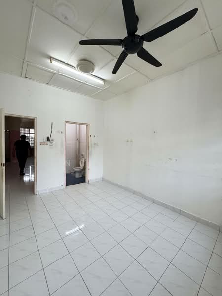 1-storey Terraced House for Rent in Perling (Johor) - Vincent Tea - Interior - PropertyGuru.com.my