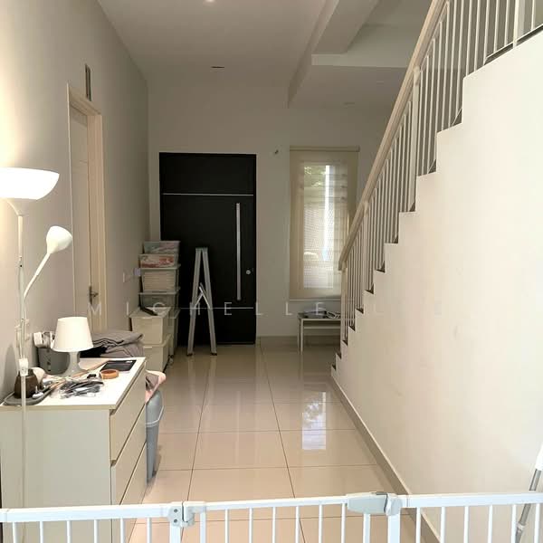 2-storey Terraced House for Sale in Kota Kemuning (Shah Alam) - Michelle Lee - Entrance - PropertyGuru.com.my