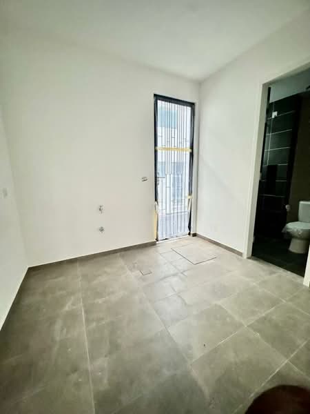 2-storey Terraced House for Sale in Bandar Putra (Kulai) - Iden Tan - Interior - PropertyGuru.com.my