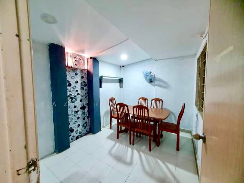 2-storey Terraced House for Sale in Seksyen U10 (Shah Alam) - Shaziery Iskandar - Dining Room - PropertyGuru.com.my