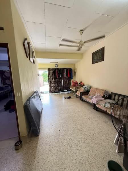 1-storey Terraced House for Sale in Taman Rinting (Masai) - Han Yong Ang - Living Room - PropertyGuru.com.my