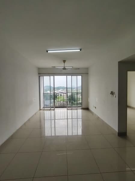 Kondominium untuk Disewa di Simfoni 1 - Chris Lee - Living Room - PropertyGuru.com.my