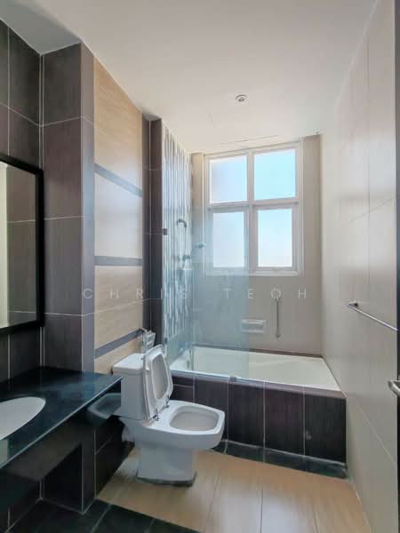 Condominium for Rent at Fettes Residence - Chris Teoh - Bathroom - PropertyGuru.com.my