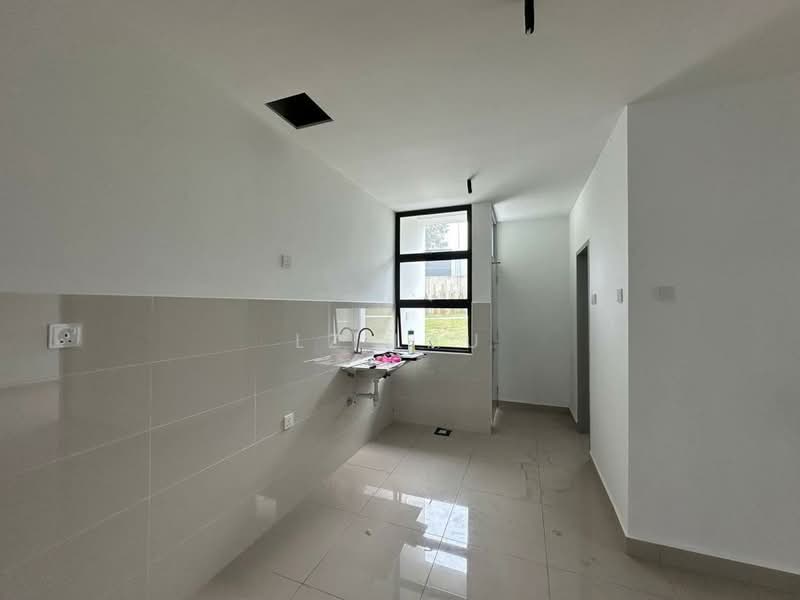 Terraced House for Rent in Taman Ponderosa (Johor Bahru) - LZ Lau - Kitchen - PropertyGuru.com.my