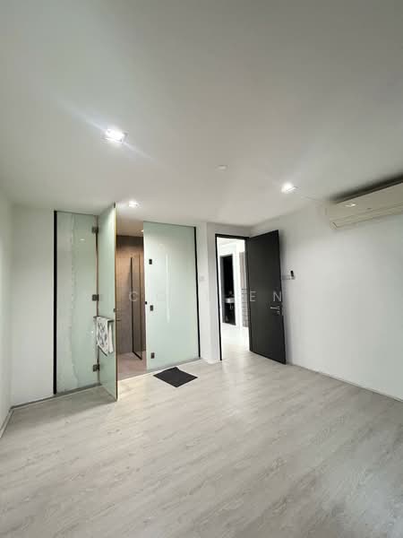 Office for Sale in Subang Jaya (Selangor) - Nicole Eng - Bathroom - PropertyGuru.com.my