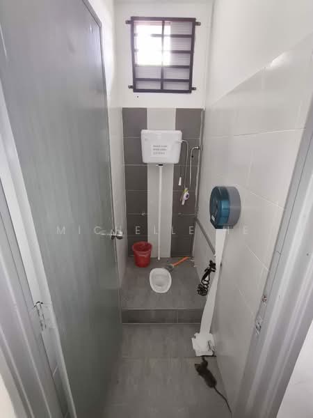 Shop / Office for Rent in Taman Austin Heights (Tebrau) - Michelle He - Bathroom - PropertyGuru.com.my