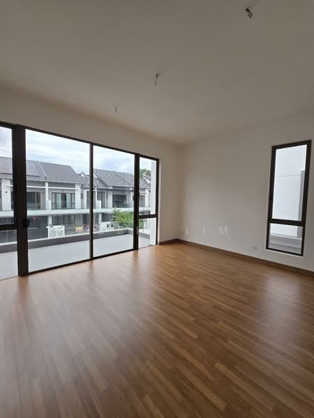 Rumah Berkembar untuk Dijual di Pusat Bandar Puchong (Puchong) - Abbie Lim - PropertyGuru.com.my