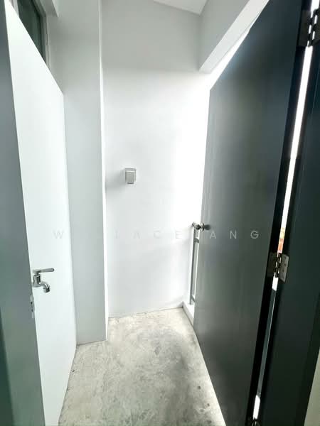 Rumah Teres 2 Tingkat untuk Dijual di Bandar Dato Onn (Tebrau) - Wallace Ang - Entrance - PropertyGuru.com.my