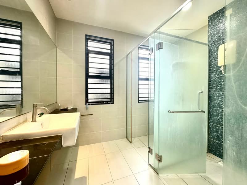 2-storey Terraced House for Sale in Semenyih (Selangor) - HjLim . - Bathroom - PropertyGuru.com.my