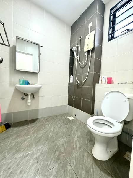 2-storey Terraced House for Sale in Semenyih (Selangor) - HjLim . - Bathroom - PropertyGuru.com.my