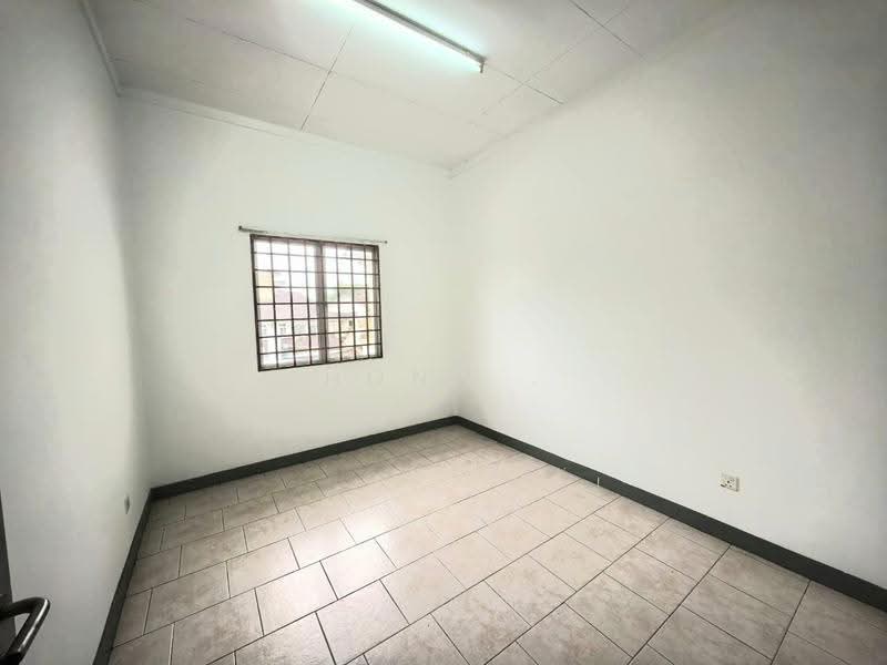 Townhouse for Rent in Kota Kemuning (Shah Alam) - Hong . - Interior - PropertyGuru.com.my