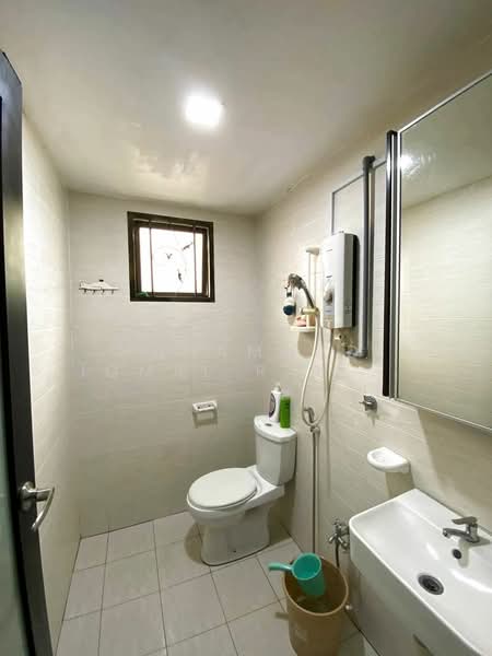 Terraced House for Sale in Perdana College Heights (Mantin) - Muhammad Iqmal Rahiman - Bathroom - PropertyGuru.com.my