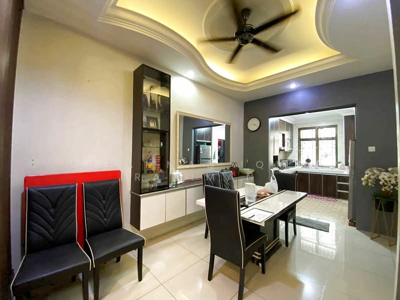 2-storey Terraced House for Sale in Perdana College Heights (Mantin) - Muhammad Iqmal Rahiman - Dining Room - PropertyGuru.com.my