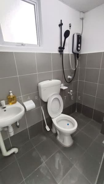 Apartment for Rent at Pangsapuri Laman Indah - Daren Tee - Bathroom - PropertyGuru.com.my