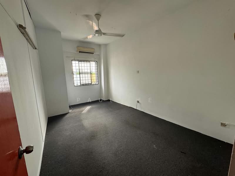 Shop / Office for Sale in Taman Tan Yew Lai (Jalan Klang Lama (Old Klang Road)) - Paul Lee - Interior - PropertyGuru.com.my