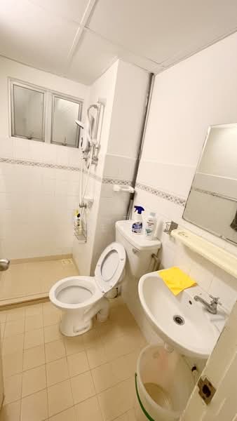 Apartment for Sale at Pangsapuri D’ Kiara - Martin Yeoh - Bathroom - PropertyGuru.com.my
