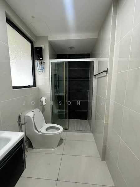 Condominium for Rent at Bay Point @ Country Garden Danga Bay - Johnson Tan - Bathroom - PropertyGuru.com.my