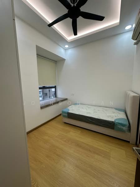 Condominium for Rent at Bay Point @ Country Garden Danga Bay - Johnson Tan - Bedroom - PropertyGuru.com.my